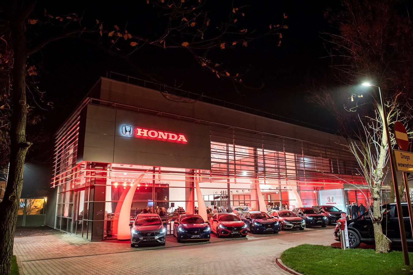 NOWA HONDA CR-V W NOWYM OBIEKCIE DEALERSKIM 