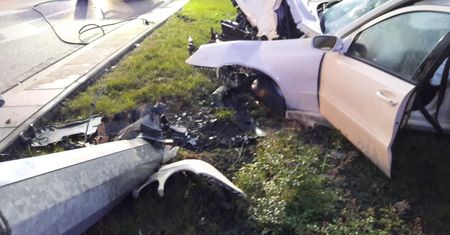 Dziesięć osób w jednym aucie. Wypadek na Rondzie Starzyńskiego