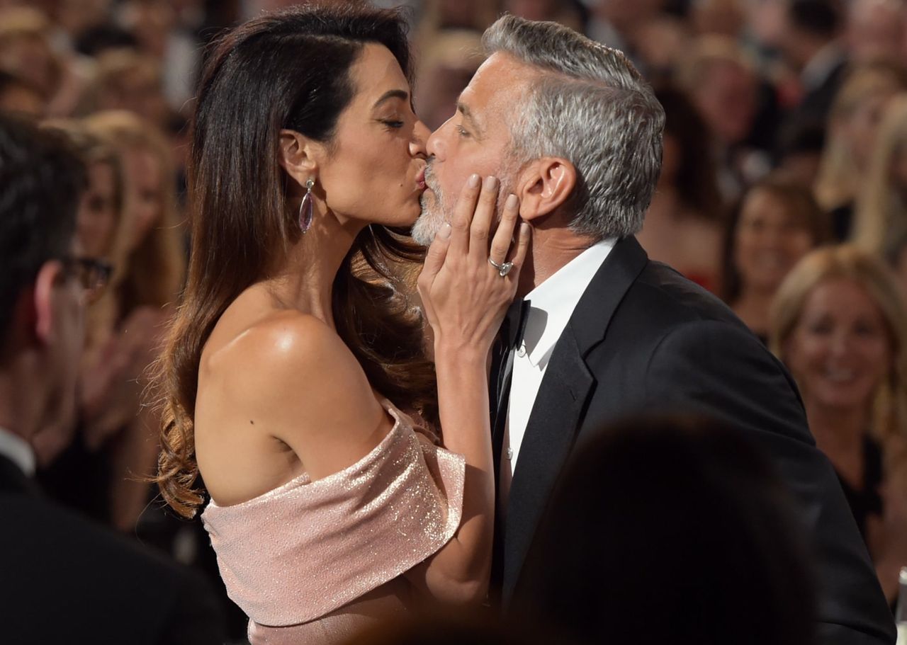 Amal Clooney wzruszająco chwali męża. Opowiedziała o początkach ich związku