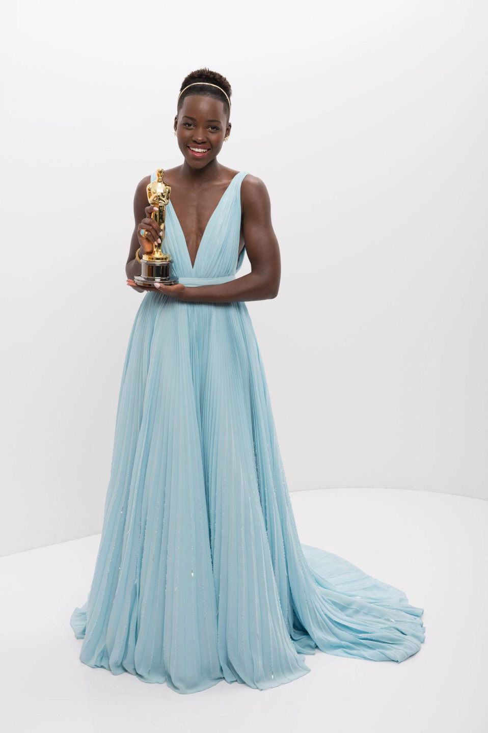 Lupita Nyong'o w kreacji Prada – Oscary 2014, kreacje wszech czasów