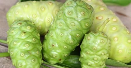 Noni - wyjątkowy owoc i sok