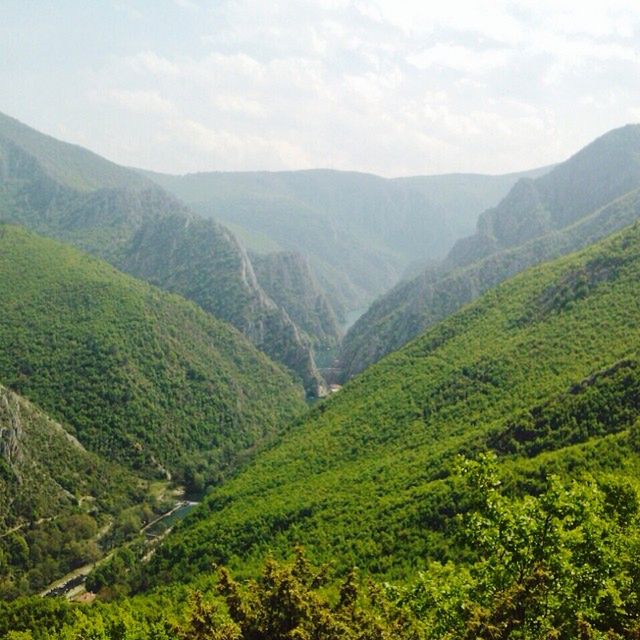 Widok na Kanion Matka w Macedonii 