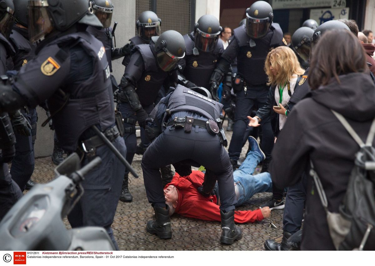 Niemiecka prasa: Krwawa niedziela w Barcelonie hańbą dla Europy