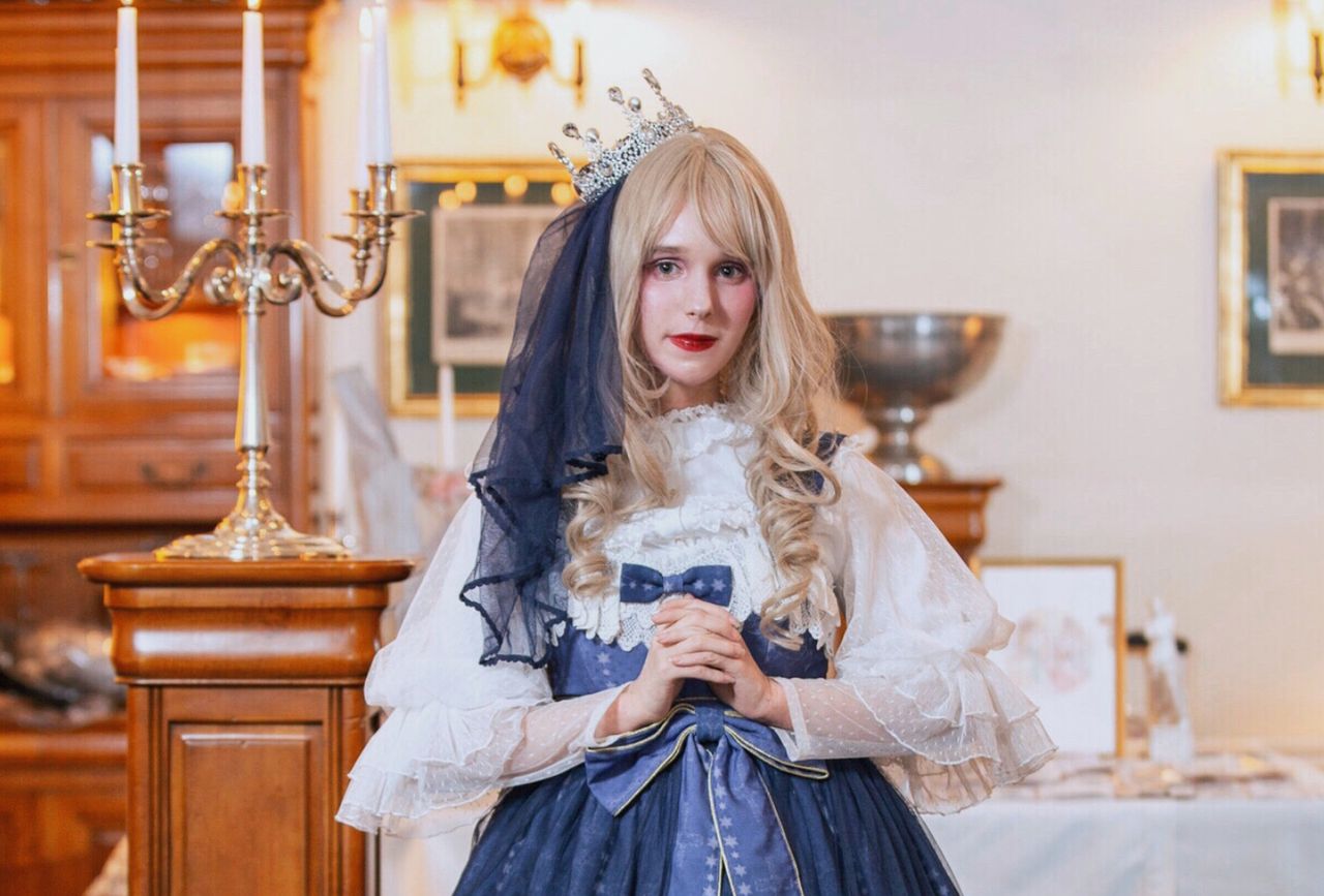 Na ulicy słyszą: "Idą księżniczki". Ada, Kamila i Iga opowiadają o lolita fashion