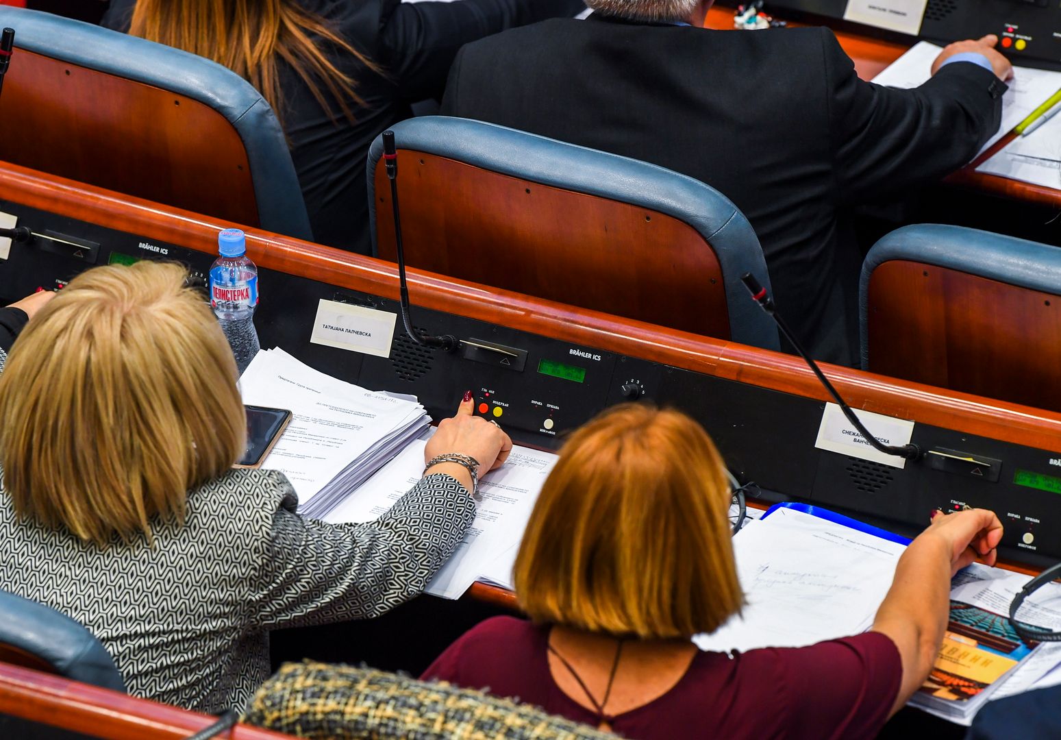 Za zmianą nazwy Macedonii głosowało 81 ze 120 parlamentarzystów