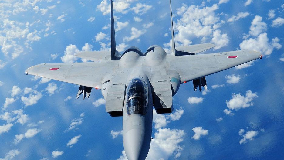 Samolot F-15 nad Polską to amerykański myśliwiec przeznaczony do działania w każdych warunkach.