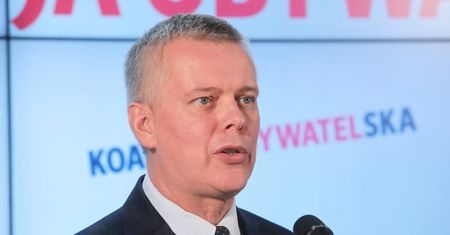 Wybory 2019. Tomasz Siemoniak odpowiada Stanisławowi Karczewskiemu. "Powinien Pan zająć się wyprowadzką z rządowej willi"