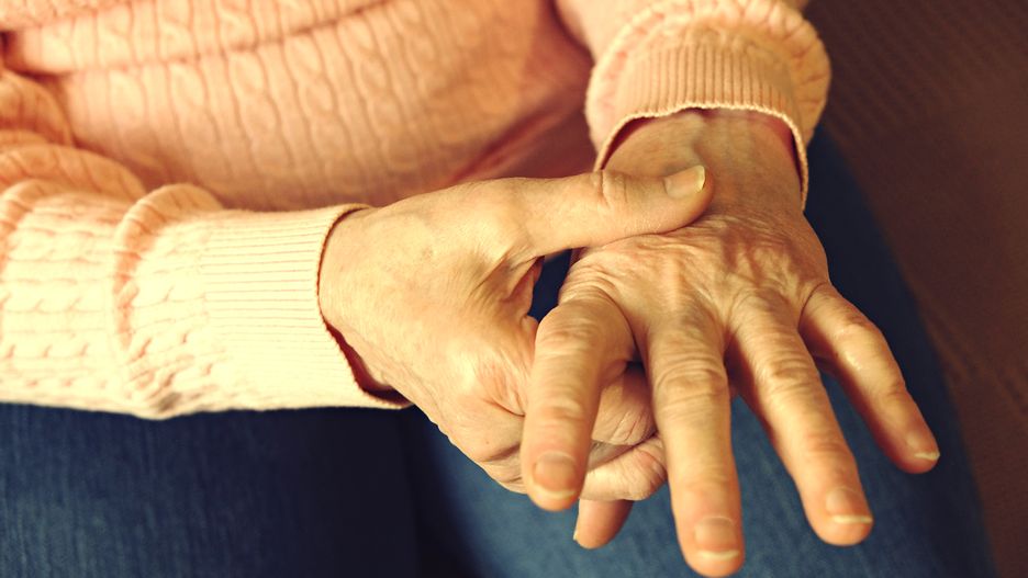 Nietypowy wygląd dłoni pozwolił zdiagnozować groźną chorobę 