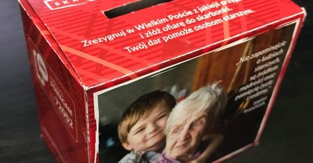 Katecheta z Przemyśla oferował szóstki za skarbonki z pieniędzmi