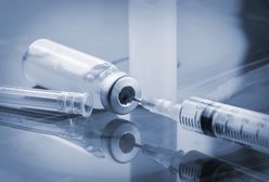 Polak pozywa szwajcarską firmę farmaceutyczną. Żąda 100 tys. franków. Testowali na nim szczepionki