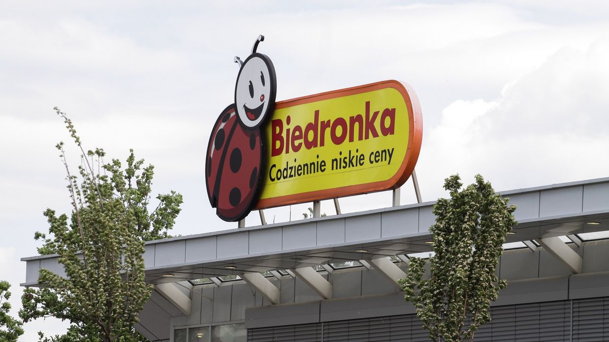 Biedronka znowu pod lupą UOKiK. Tym razem z powodu Henryka Kani