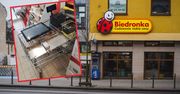 Ograniczenia w sklepach. W Biedronkach pojawiają się mobilne kasy