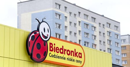 Gramofon i kultowe winyle. Wraca hitowa oferta Biedronki