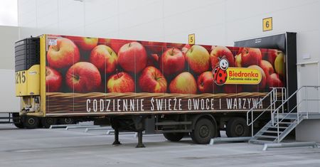UOKiK zarzuca Biedronce nieuczciwe praktyki. Grozi jej 1,5 mld zł kary