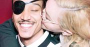 Madonna pokazała jak całuje jej młodszy o 36 lat kochanek. Wrzuciła gorące zdjęcie. To musi być miłość!