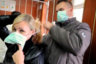 Przez koronawirusa maseczki schodzą na pniu. "Pustki w magazynach"