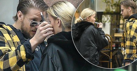 Wpatrzeni w siebie Maffashion i Sebastian Fabijański puszczają modnego dymka na randce. FOTO