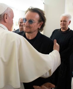 Bono na spotkaniu z papieżem Franciszkiem. Wśród tematów pedofilia w kościele