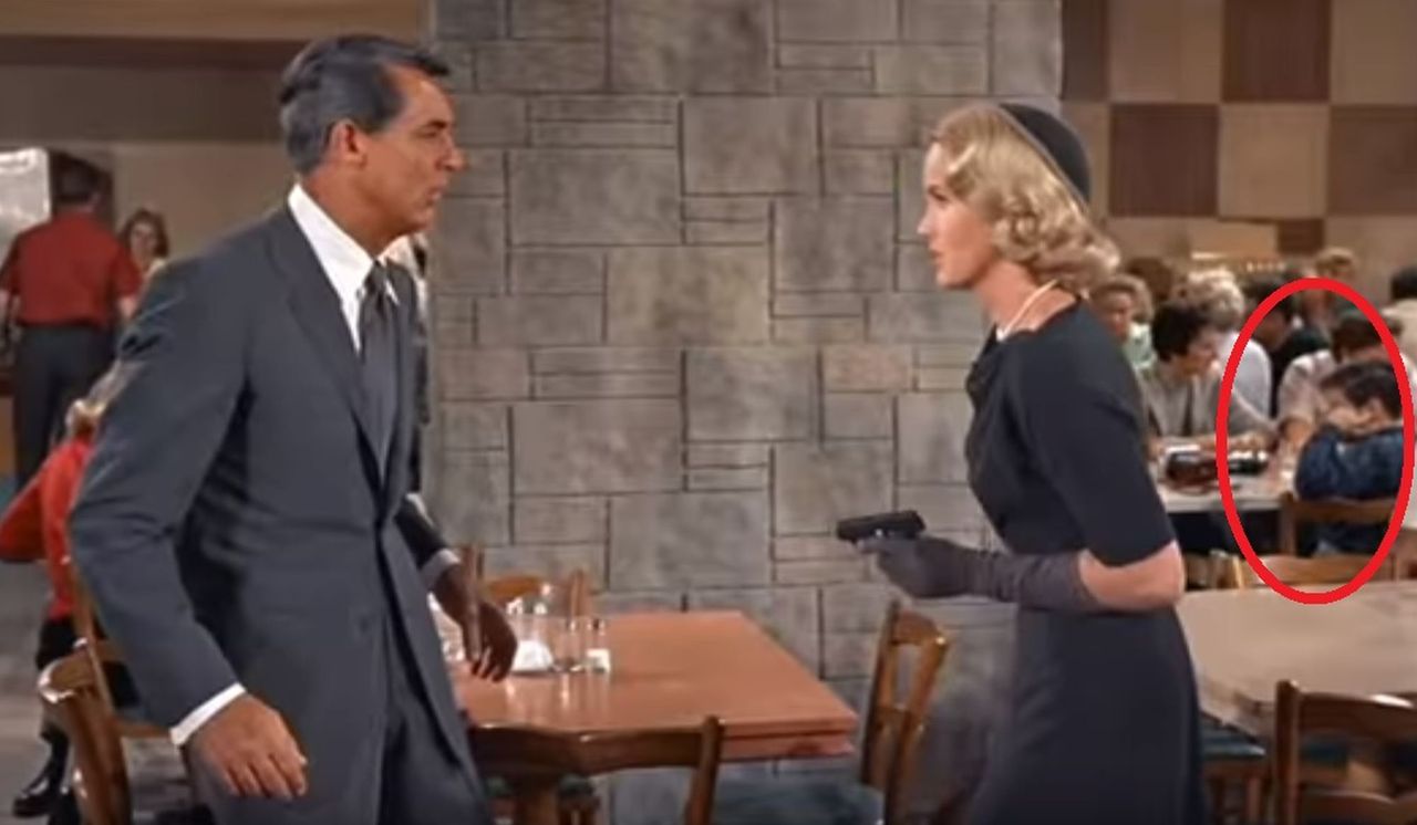 Myśleli, że nikt nie zauważy? Zabawne wpadki w filmach