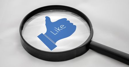 Żebrolajk, lajk erotyczny i szyderczy, czyli dlaczego klikamy na Facebooku "lubię to"