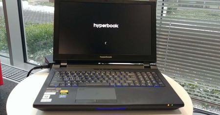 Potwór w twoim plecaku. Recenzujemy Hyperbooka z GTX1070