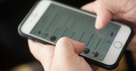 Tak Rosja mogła wpływać na wybory w USA. 150 tys. na reklamy na Facebooku