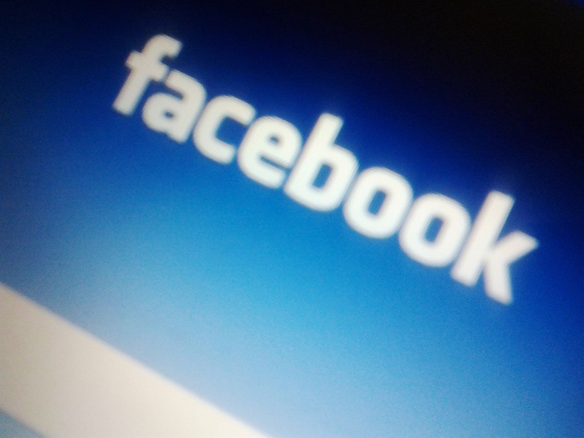 Facebook może śledzić użytkowników nawet po wylogowaniu. Jest decyzja sądu