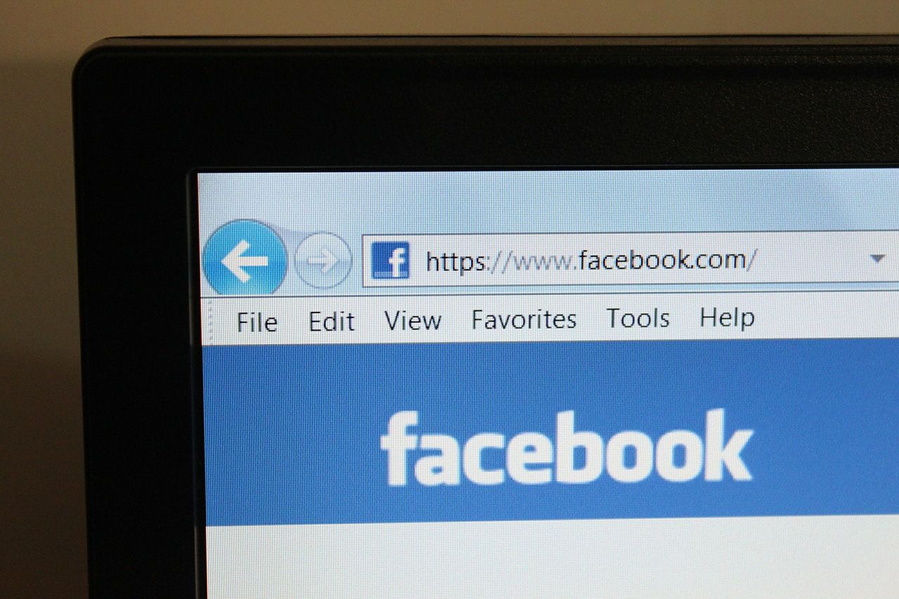 Facebook i Ministerstwo Cyfryzacji. Pierwsza taka umowa na świecie