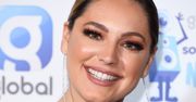 Skąpy strój, Bahamy i pływające świnki. Kelly Brook świętuje 40. urodziny