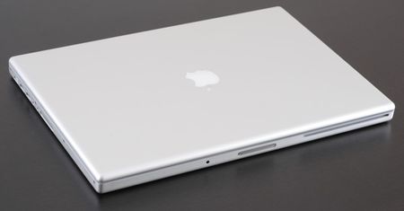 Apple MacBook Pro 17"