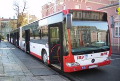 Wypadek autobusu w Częstochowie. Ranni narażeni na HIV