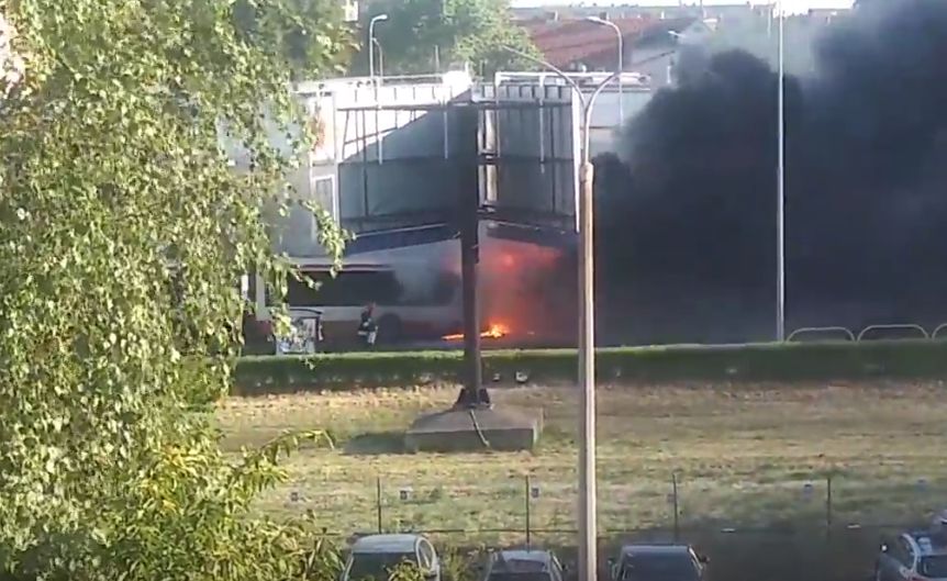 Pożar autobusu na gdańskim Chełmie. Kierowca musiał ewakuować pasażerów