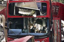 Zaimprowizowany "szpital polowy" ratował ofiary eksplozji w autobusie