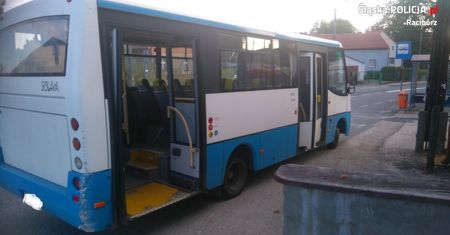 Śląskie. Pijany kierowca autobusu wiózł dzieci ze szkoły