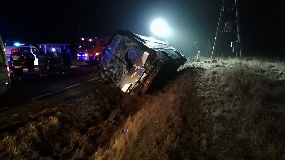 Tragiczny wypadek autokaru pod Poddębicami