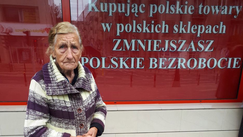 Kobieta wychowuje chorego syna