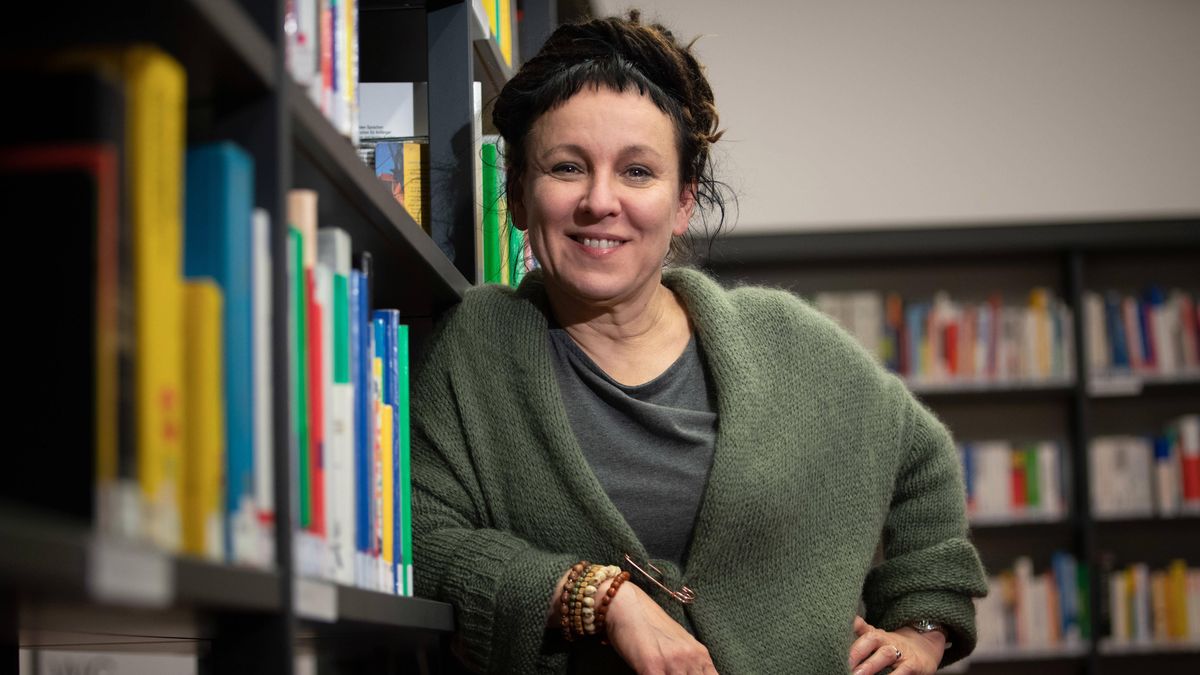 Sukces literacki Olgi Tokarczuk to też sukces finansowy... głównie dla sieci sprzedaży.