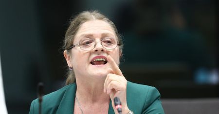 Krystyna Pawłowicz ripostuje. Partner Roberta Biedronia zapytał ją o wiek