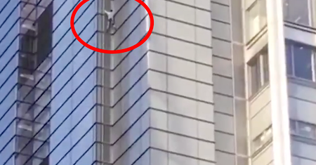 Bez lin i asekuracji. "Francuski Spiderman" wdrapał się na 230-metrowy wieżowiec