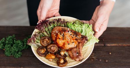 Dekoracja talerza. Co zrobić, by posiłki wyglądały jak w najdroższych restauracjach?