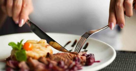 Na Hashimoto trzeba spojrzeć całościowo. Ekspert podpowiada dietę