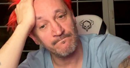 Michał Wiśniewski wspomina swoją komunię. Sakrament przyjął wcześniej niż rówieśnicy. Były ku temu poważne powody