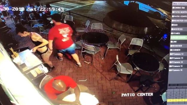 Cała sytuacja została nagrana przez monitoring restauracji