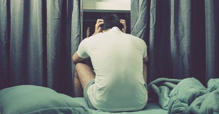 Rafał zarabia 3500 zł miesięcznie. Koleżanki nazywają go "bogaczem"