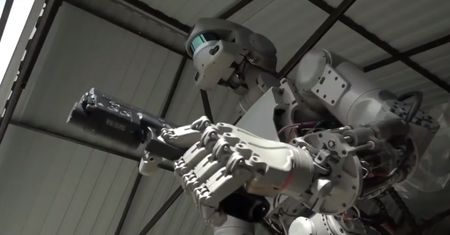 Rosyjski robot przyszłości. Moskwa nie szczędzi pieniędzy na rozwój technologiczny