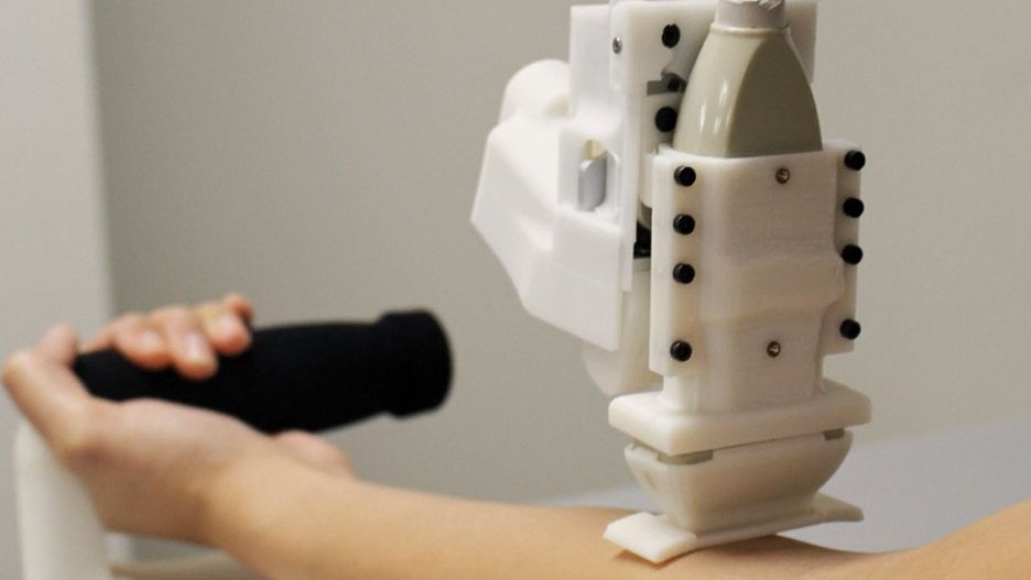 Robot do pobierania krwi. Naukowcy: radzi sobie lepiej od człowieka