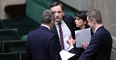 Janik: "Ustawa kagańcowa nabiera rumieńców, czyli poprawianie niepoprawialnego" [OPINIA]