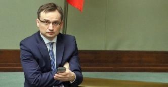 Ziobro wychodzi przed szereg i atakuje Dudę. Jeszcze niedawno był gotów pozostać w cieniu