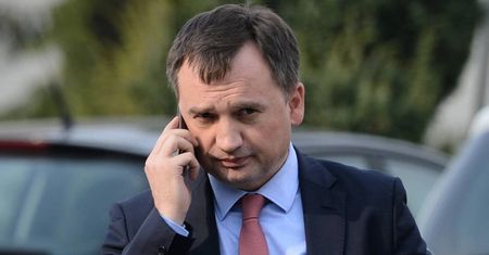 "Misiek" wrócił do Polski. Ziobro: w sobotę usłyszy zarzuty