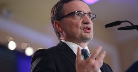 Są efekty pracy zespołu Ziobry. 23 decyzje o zwrocie nieruchomości w Krakowie zaskarżone